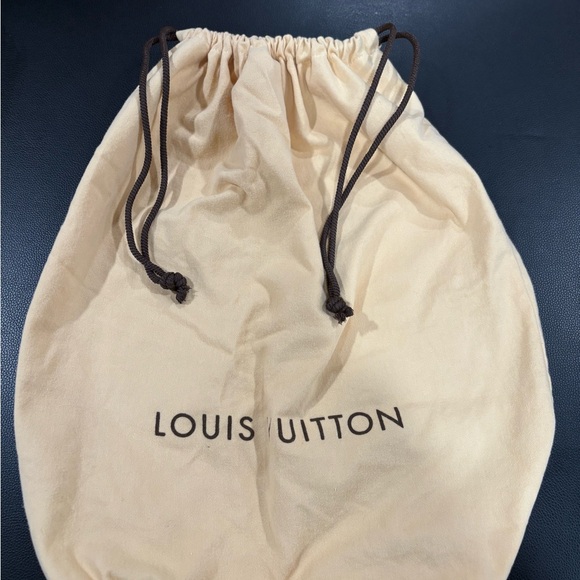 Louis Vuitton Dust Bags Set - Picture 2 of 4